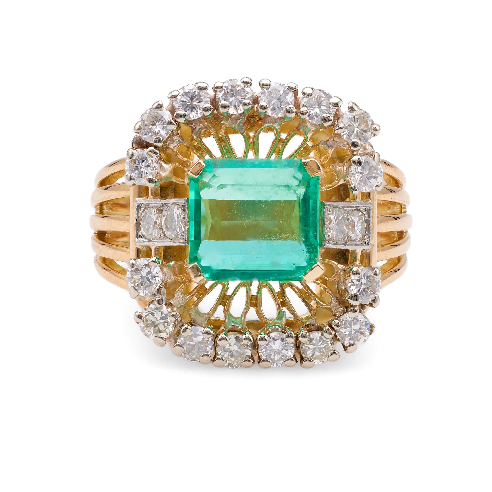 Retro French GIA 2.68 Carat Colombian Emerald Diamond 18k Yellow Gold Cocktail Ring