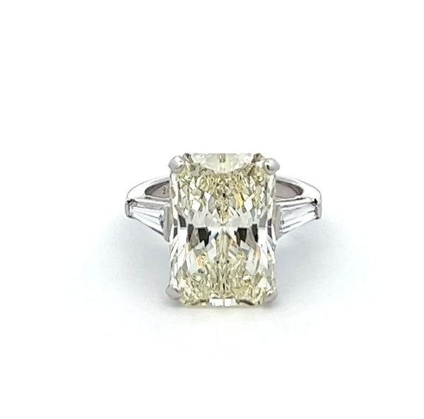 Bague en platine avec diamants taille radiant vintage de 7,23 carats