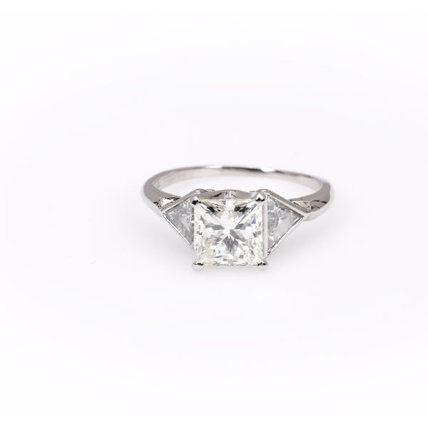 Mid Century GIA 2.02 Carat Princess Cut Diamond Platinum Three Stone Ring