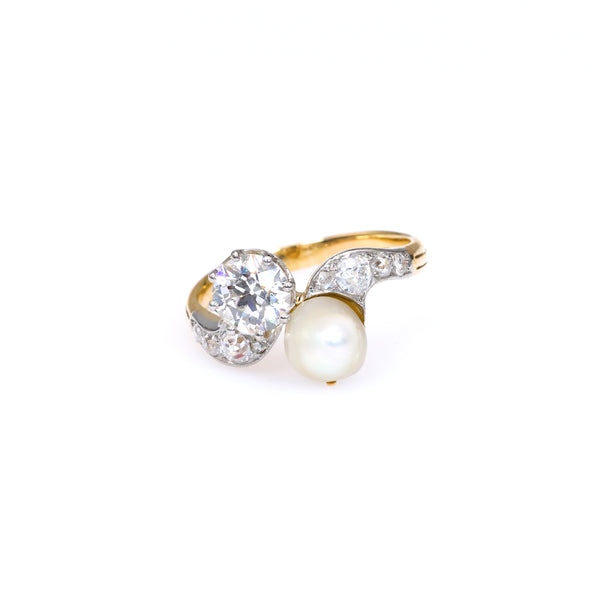 Belle Époque French GIA 0.82 Carat Diamond and Pearl Toi et Moi 18k Yellow Gold Platinum Ring