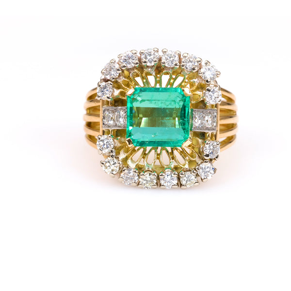 Retro French GIA 2.68 Carat Colombian Emerald Diamond 18k Yellow Gold Cocktail Ring