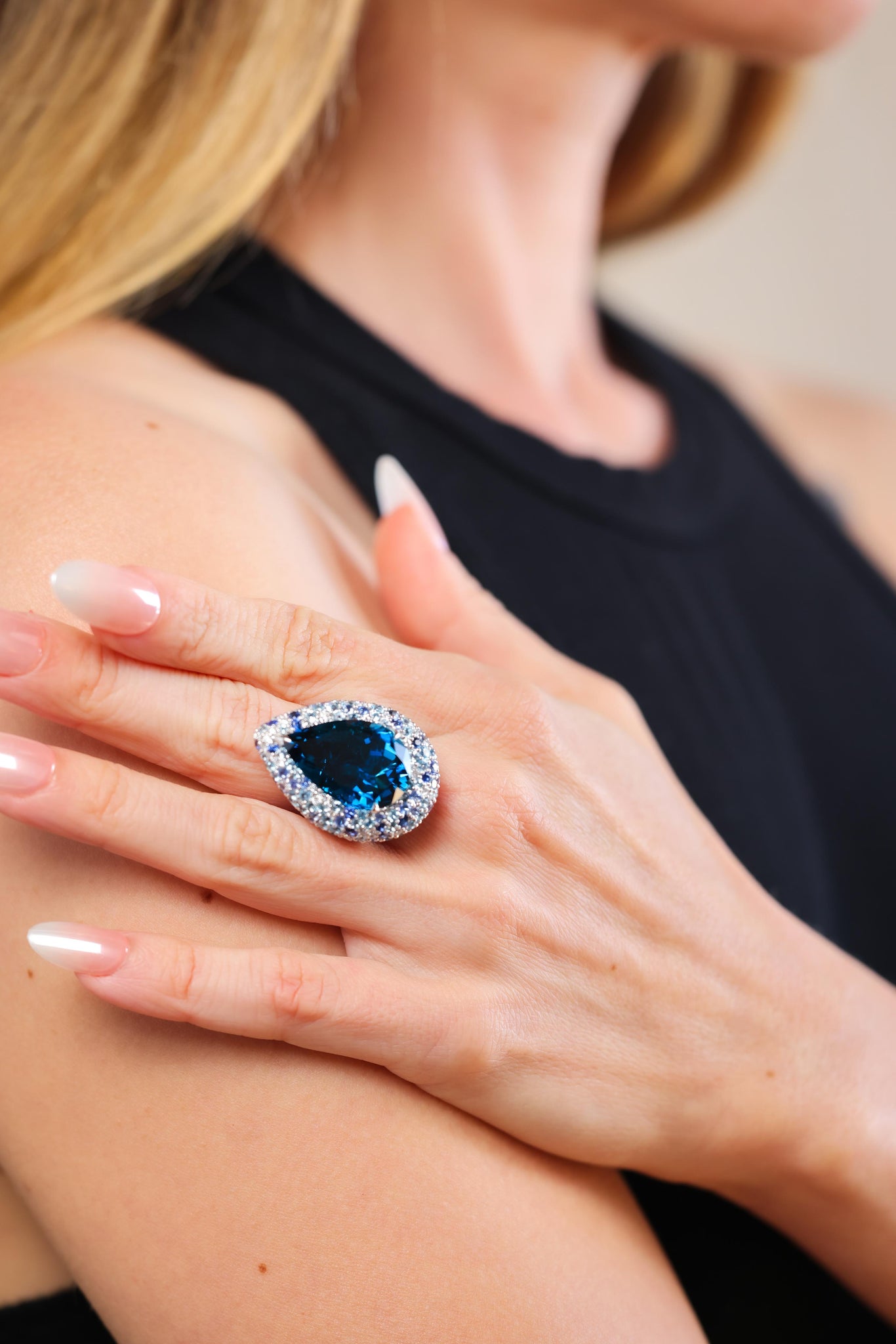 Modern 20 Carat Blue Topaz Diamond Sapphire White Gold Cocktail Ring