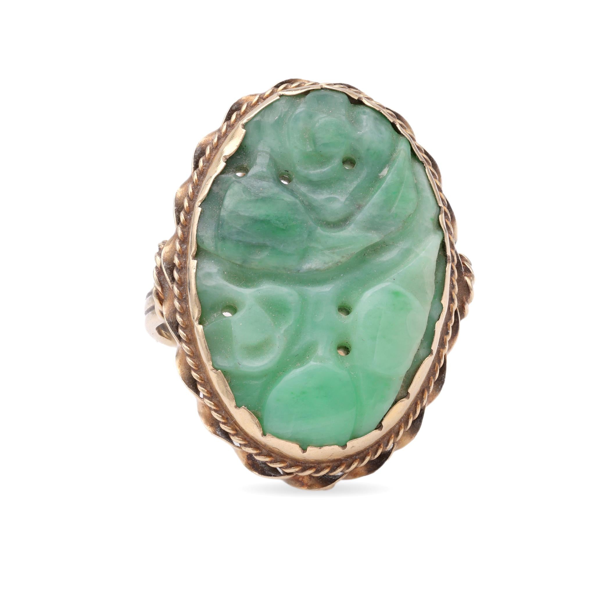 Edwardian Carved Jade Gold ring