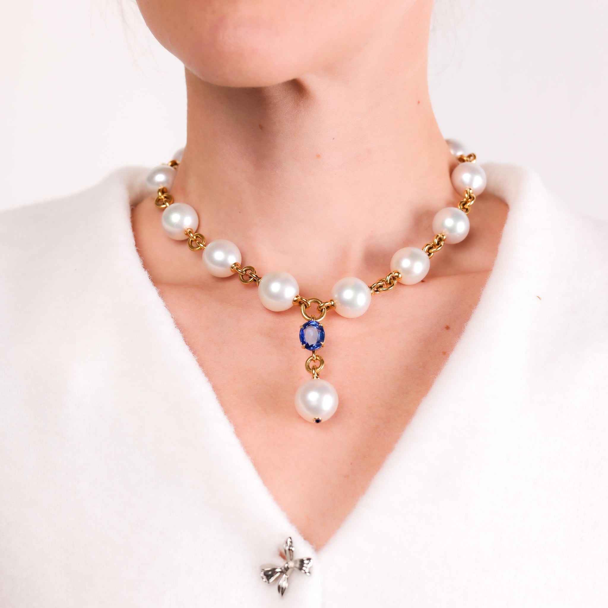 Verdura 5.60 carat sapphire south sea pearl 18k yellow gold Y drop necklace