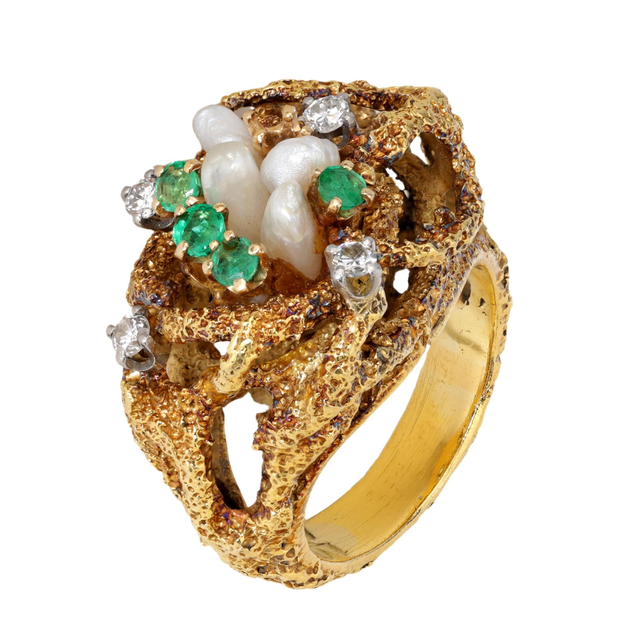 Vintage La Triomphe pearl emerald diamond 18k yellow gold ring