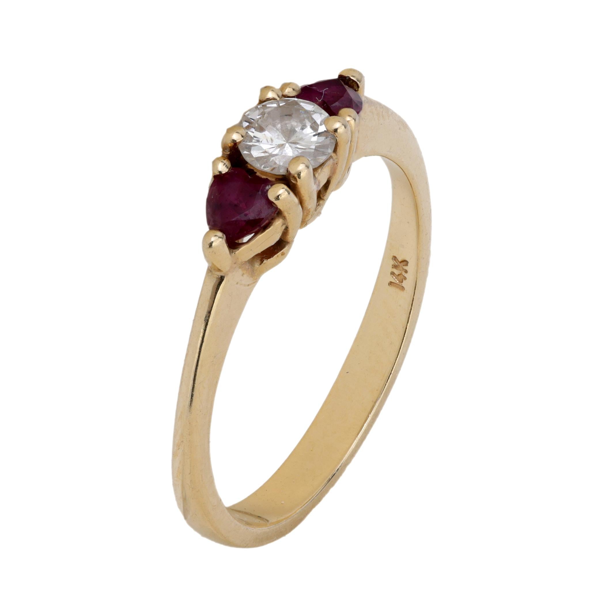 Vintage diamond ruby 14k yellow gold ring