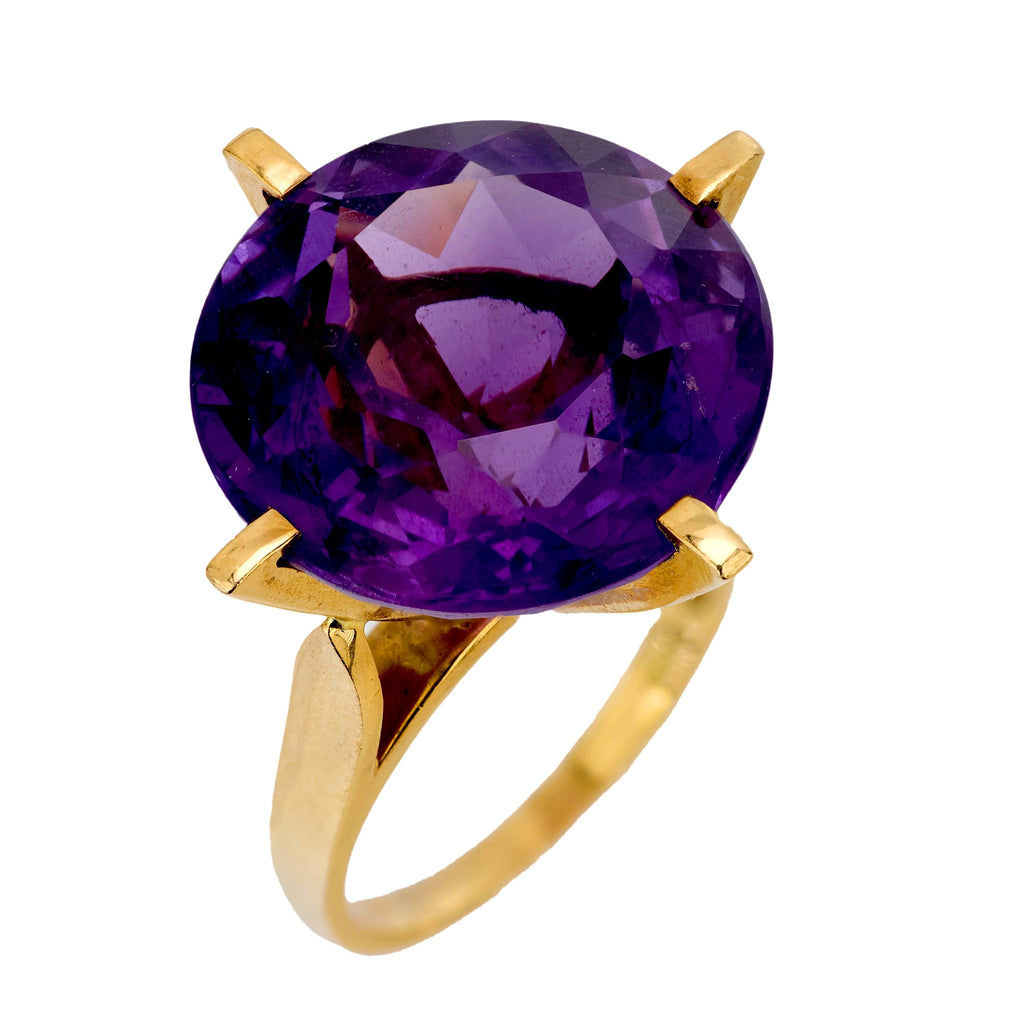 Vintage 18.50 carat amethyst 18k yellow gold cocktail ring