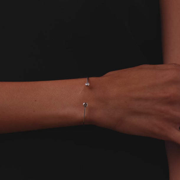 Contemporary white and brown diamond 18k white gold bracelet