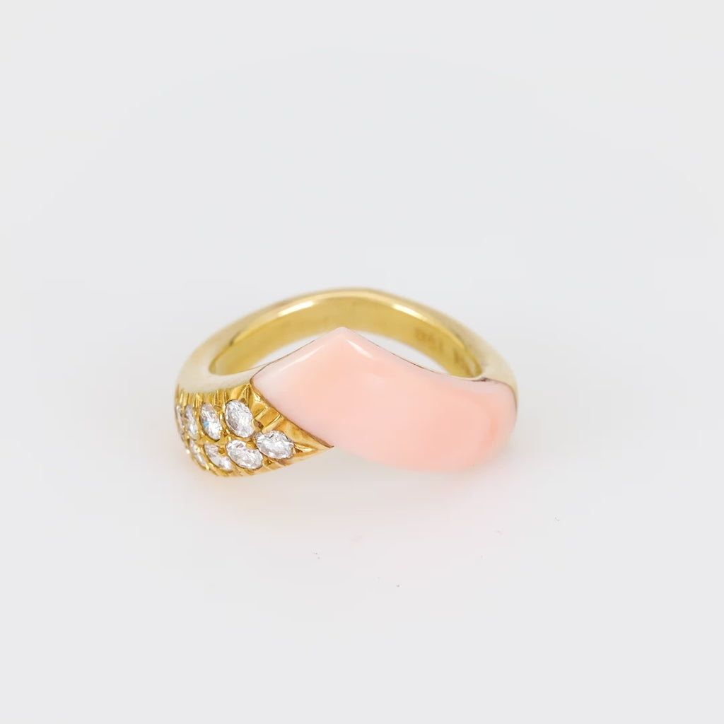 Van Cleef & Arpels French diamond coral 18k yellow gold ring Van Cleef & Arpels