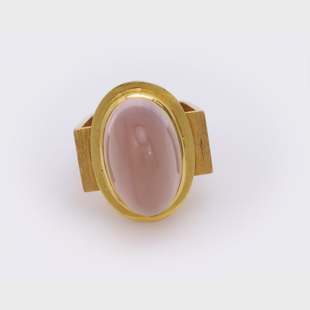 Vintage cabochon pink quartz 18k yellow gold cocktail ring Jack Weir & Sons