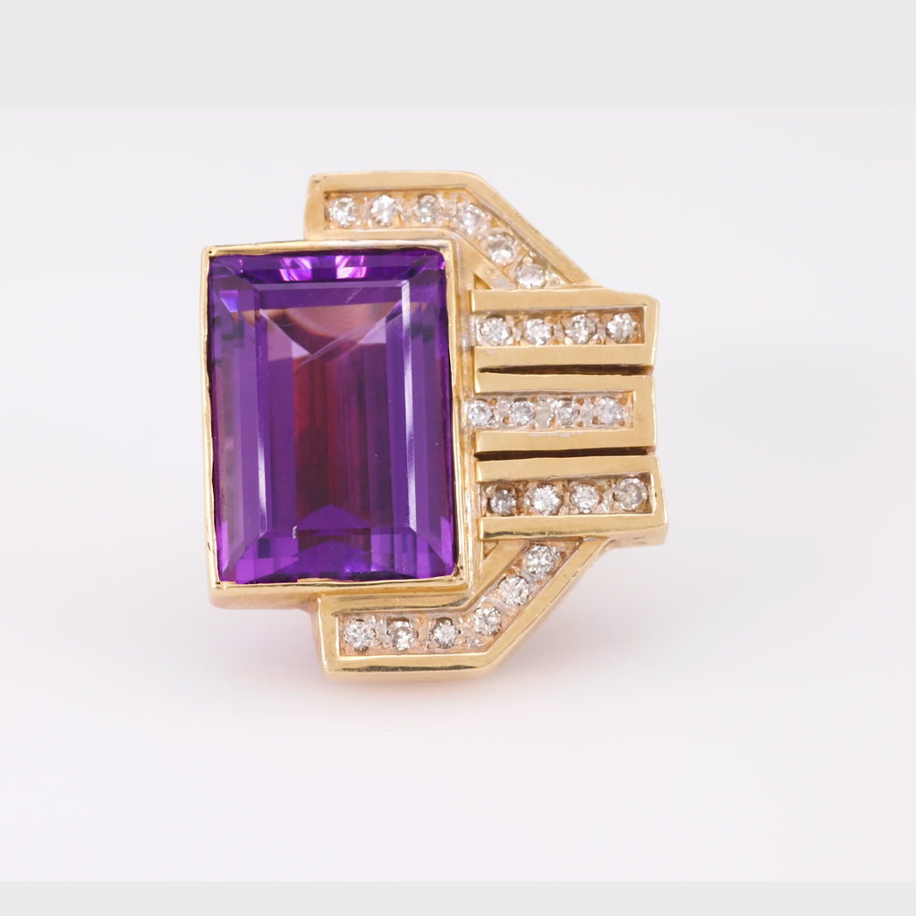 Vintage 13.7 Carat Amethyst Diamond 18K Yellow Gold Cocktail Ring