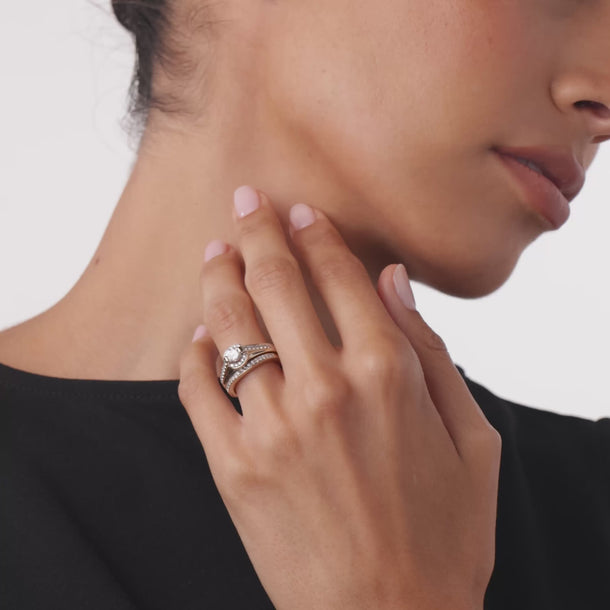 Contemporary round brilliant diamond 14k white gold ring set