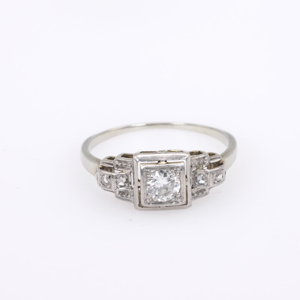 Art Deco Diamond 18K White Gold Ring Engagement