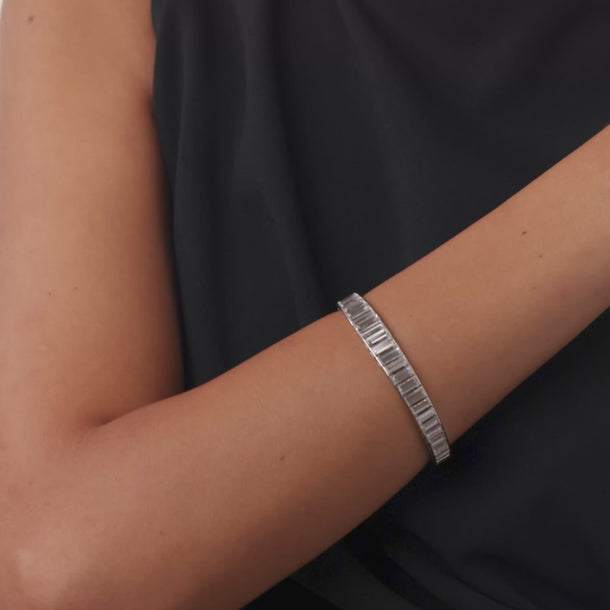 Mid Century 20.00 carat baguette cut diamond platinum line bracelet
