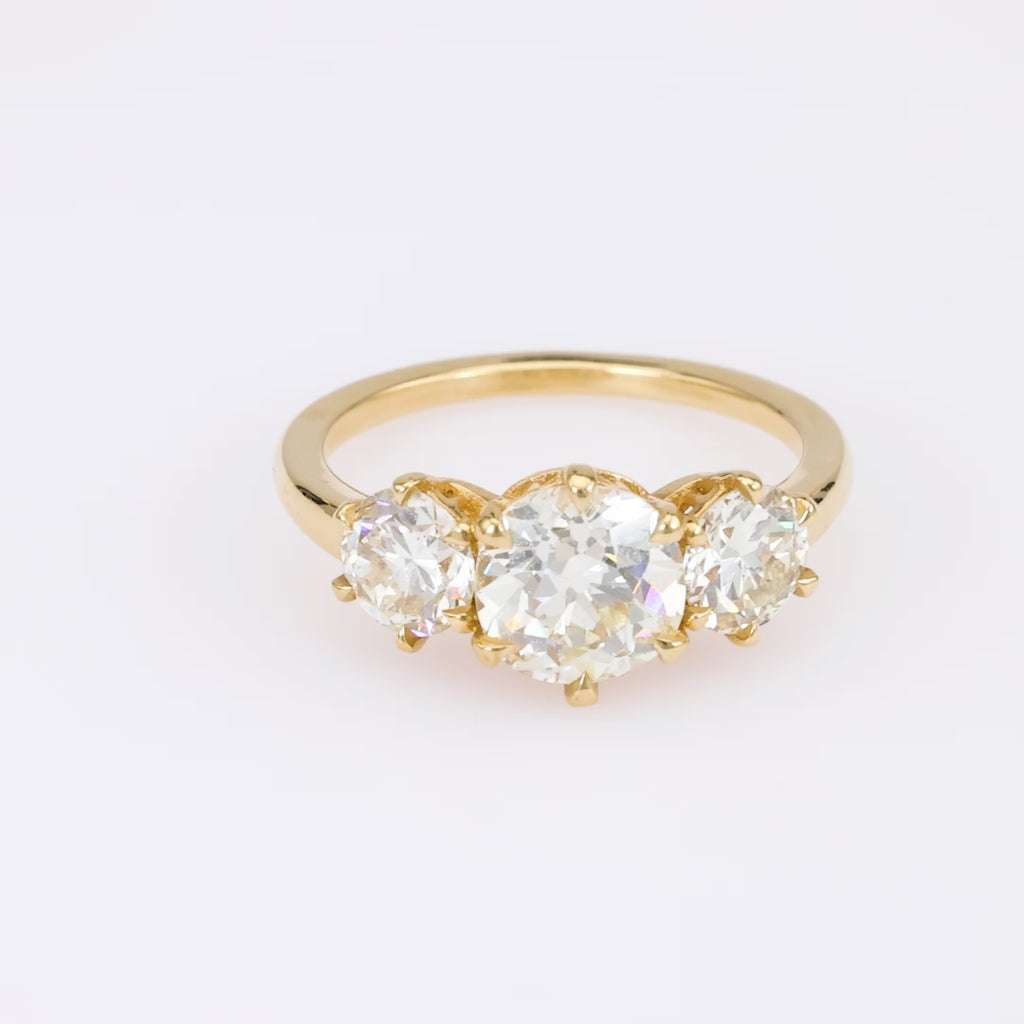 18k Yellow Gold Diamond Three-Stone Ring