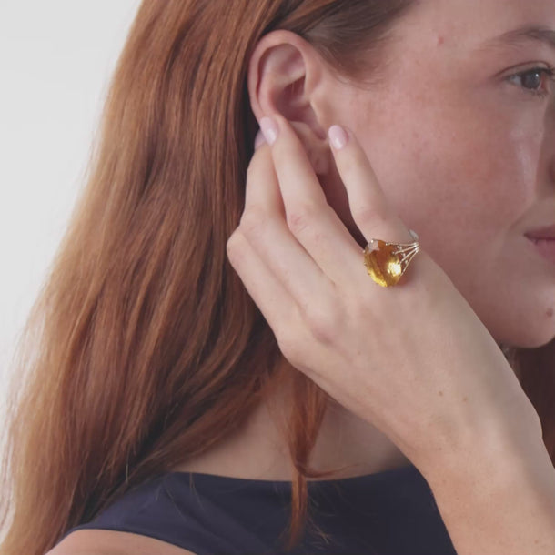 Vintage 14.00 carat citrine 14k yellow gold cocktail ring