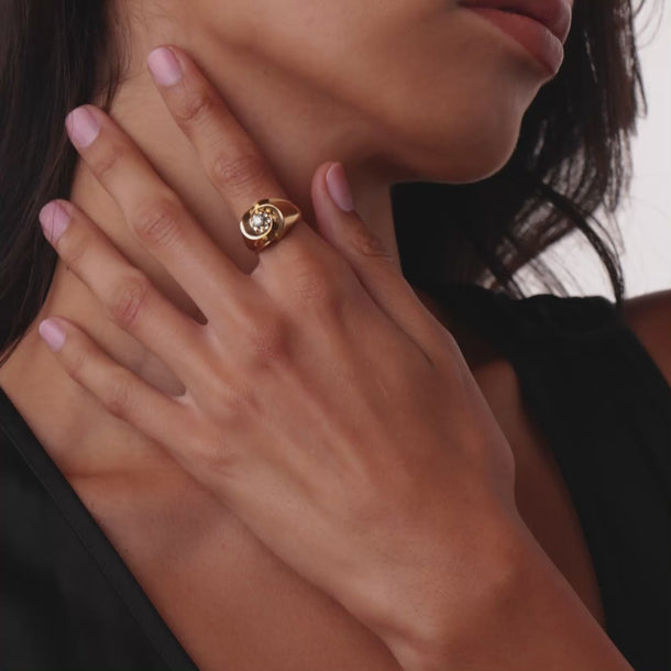 French Retro diamond 18k yellow gold ring