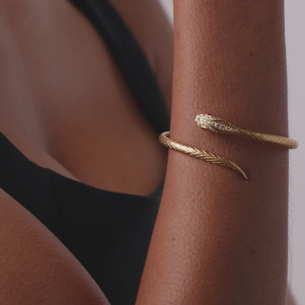 Vintage diamond ruby 18k yellow gold flexible snake bangle – Jack