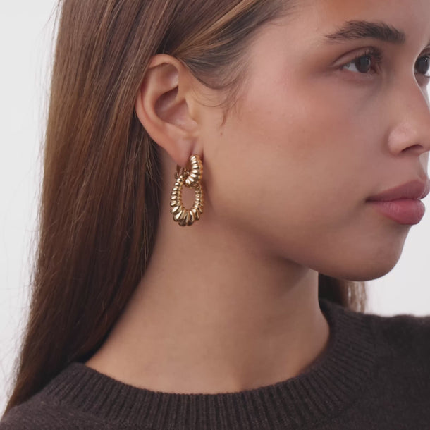 Vintage 14k hammered yellow gold door knocker earrings