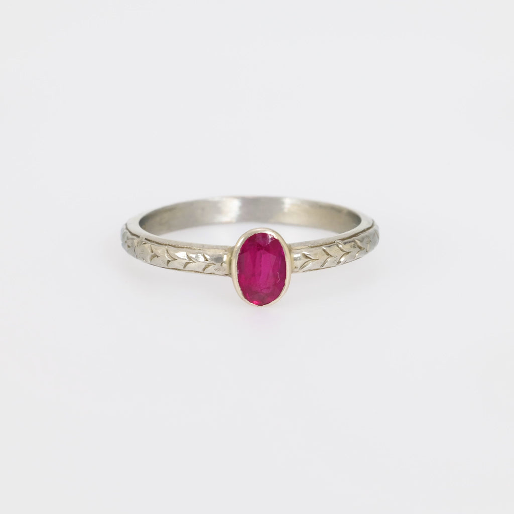 Belais Art Deco ruby 18k white gold solitaire ring Belais