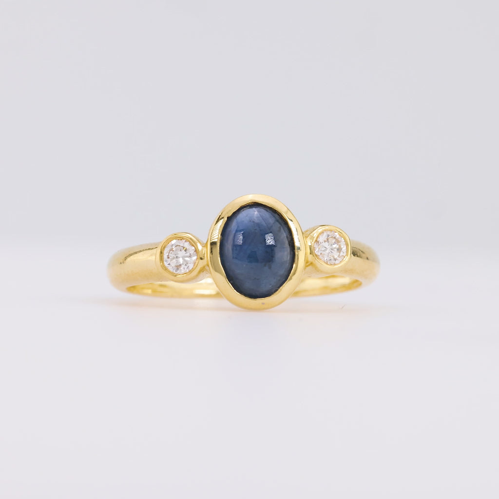 Vintage Sapphire Diamond 18K Yellow Gold Three Stone Ring