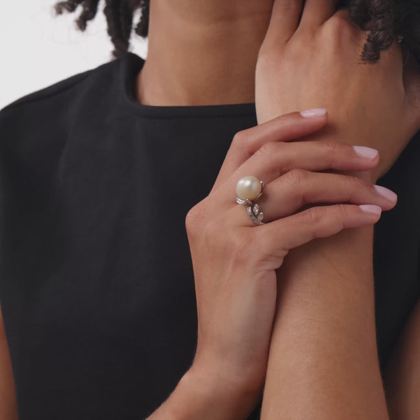 Mid Century pearl diamond platinum ring