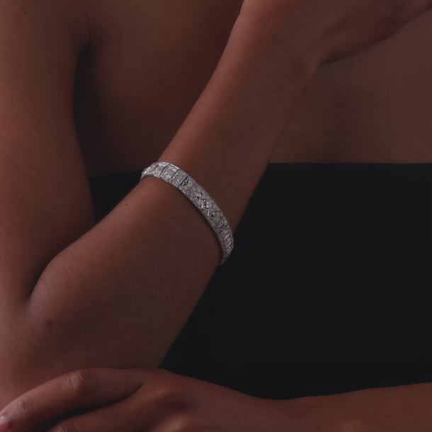 Art Deco 8.30 carat total weight diamond platinum bracelet