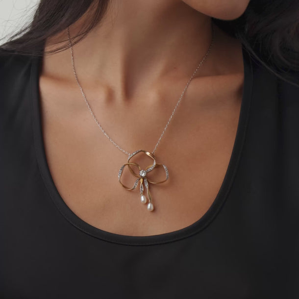 Victorian diamond pearl 18k yellow gold platinum bow necklace