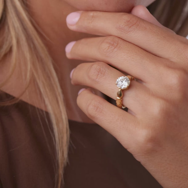 Vintage GIA 1.72 carat diamond 18k yellow gold engagement ring