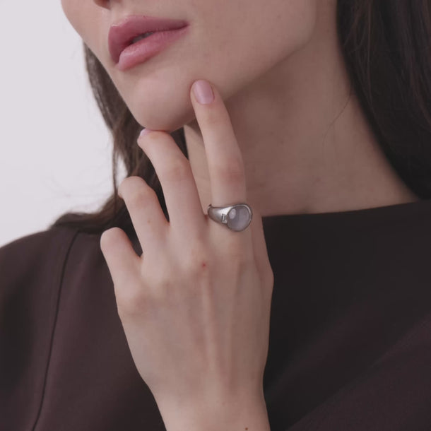 Mid Century 10.60 carat star sapphire diamond platinum ring